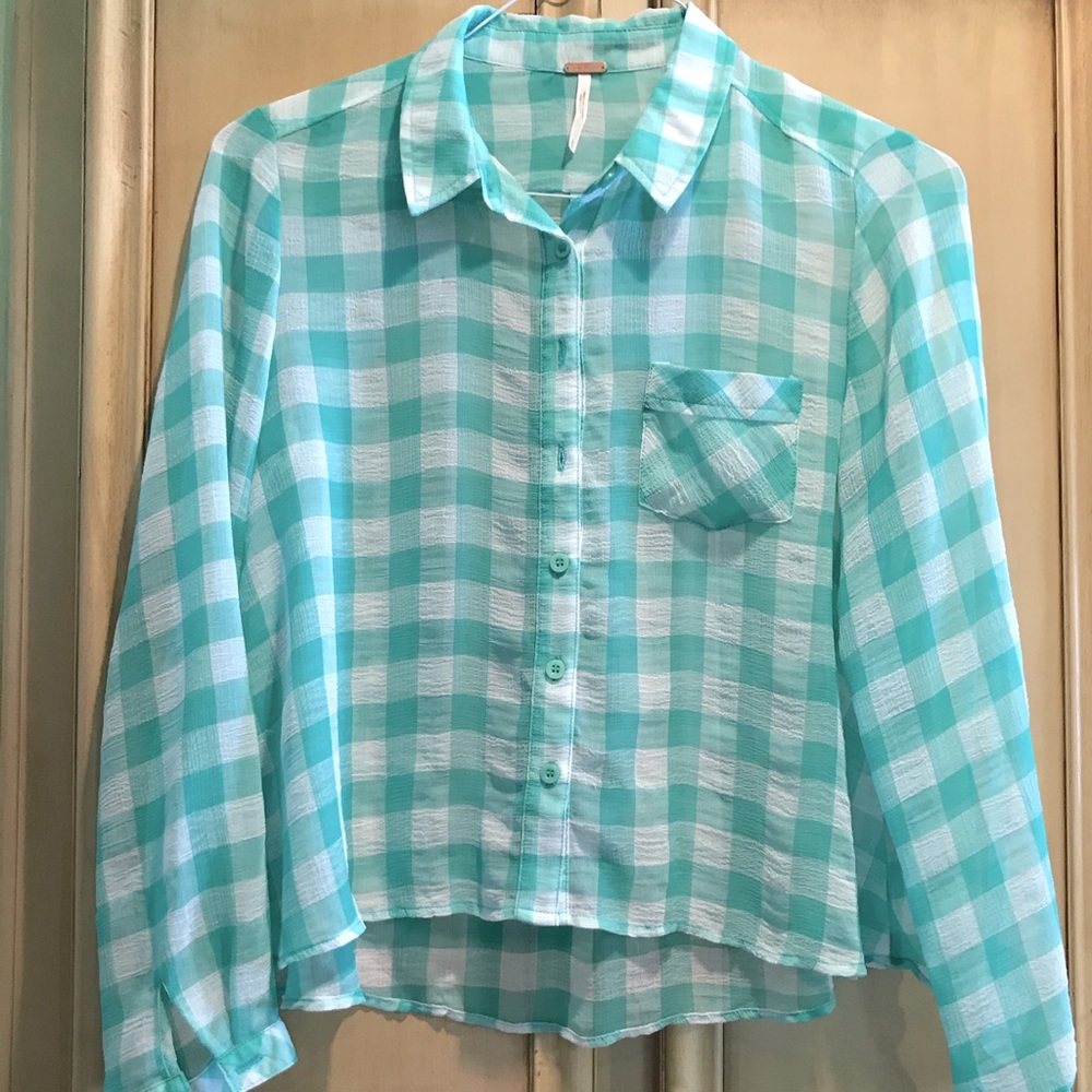Free People shirt womens top size S button long sleeves model 5’ tall